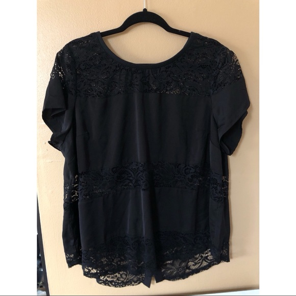 Torrid Black Lace Inset Short Sleeve Satin Blouse - Picture 1 of 2